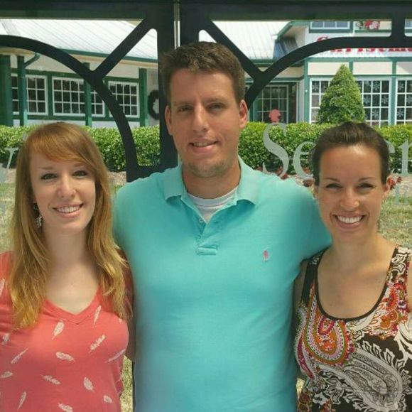 Meet your Posher, Rebecca - Picture 1 of 1